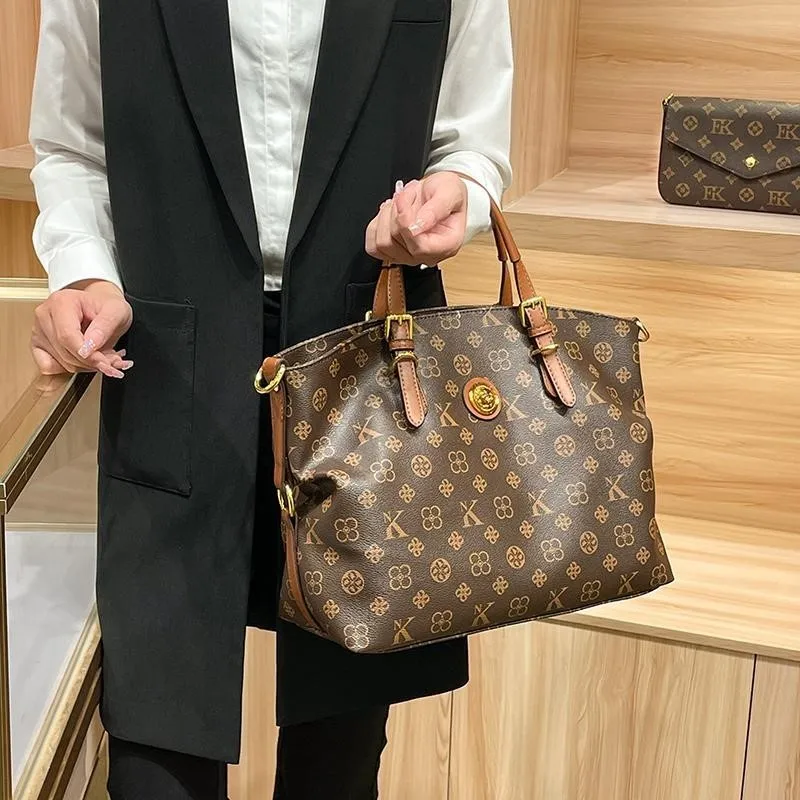 Ladies' Light Luxury Handbag 2025 New High-End Designer Fashion Retro Handbag Shoulder Bag Large Capacity Crossbody Bag Tote Bag - Image 3
