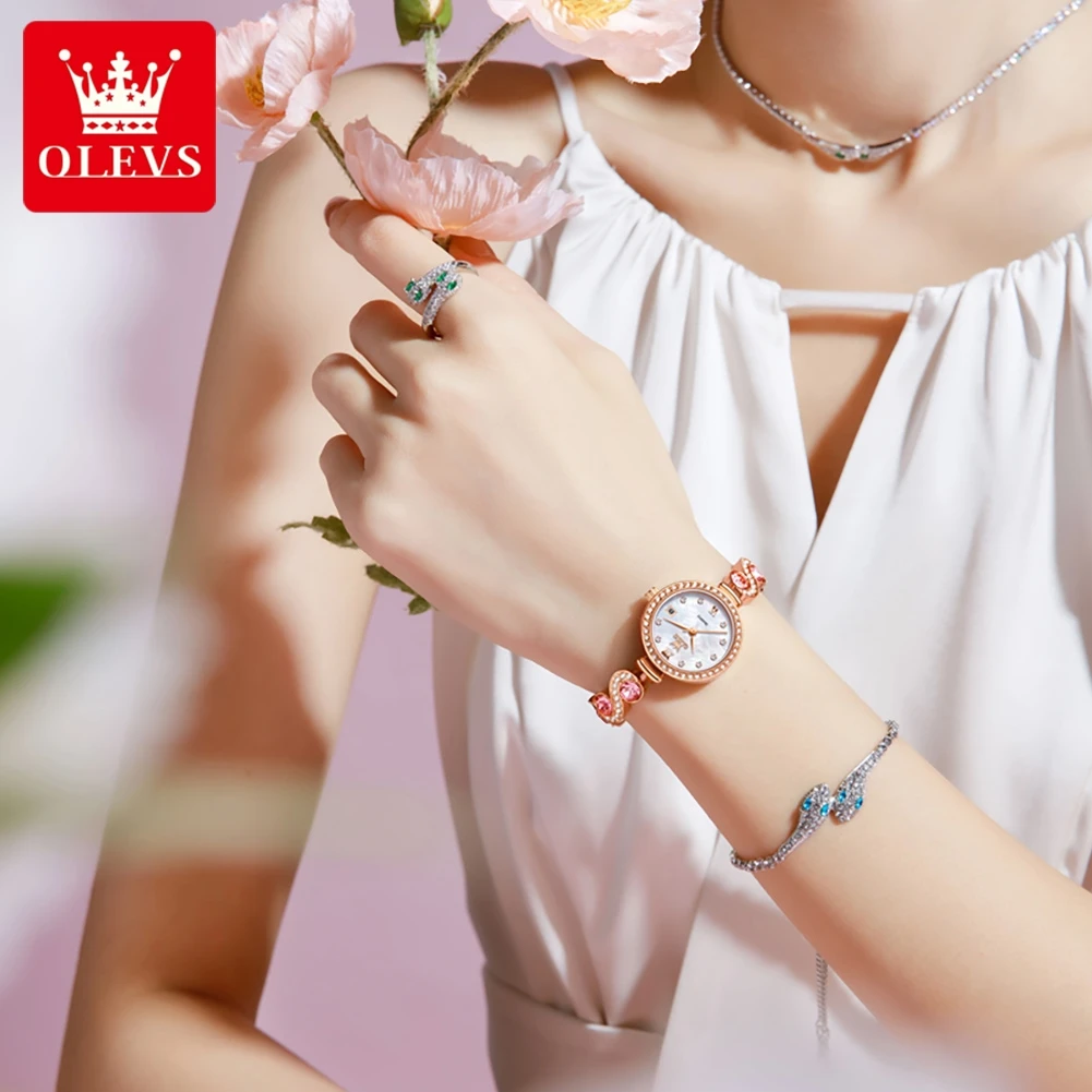 OLEVS 5633 Round-Dial Fashion Quartz Watch Stainless Steel Watchband Wristwatch with Calendar - Elegant Gift for Him Or Her - Image 2