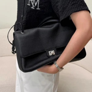 Head Layer Cowhide Women's Bag with Large Capacity, Fashionable and Casual Commuting Tote Bag, Single Shoulder Crossbody